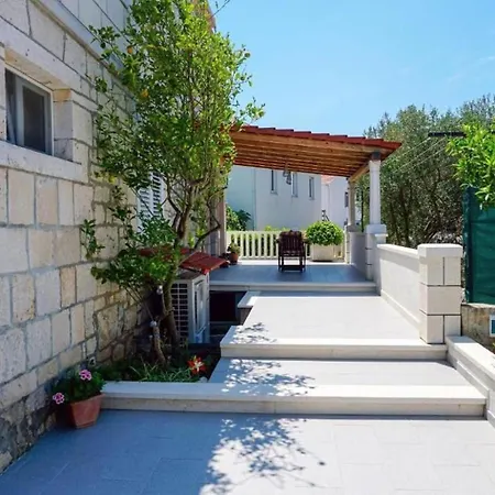 House Cvijeta Lumbarda